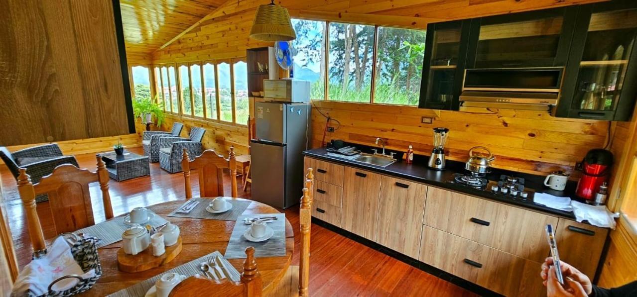 Hassinger Ranch Cabanas Oxapampa Zewnętrze zdjęcie